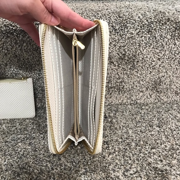 PRICE DROP 🎉 Wallet Set - White & Gold - Picture 7 of 9